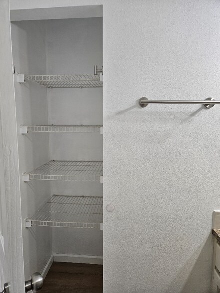 Building Photo - 173 S 47th St