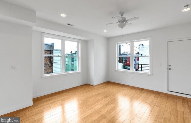 Building Photo - 2126 S 4th St