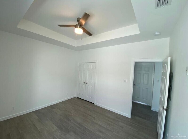 Building Photo - 1412 Lore Dr