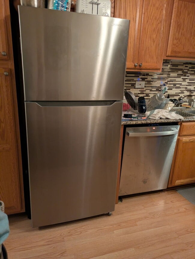 Building Photo - 480 74th St