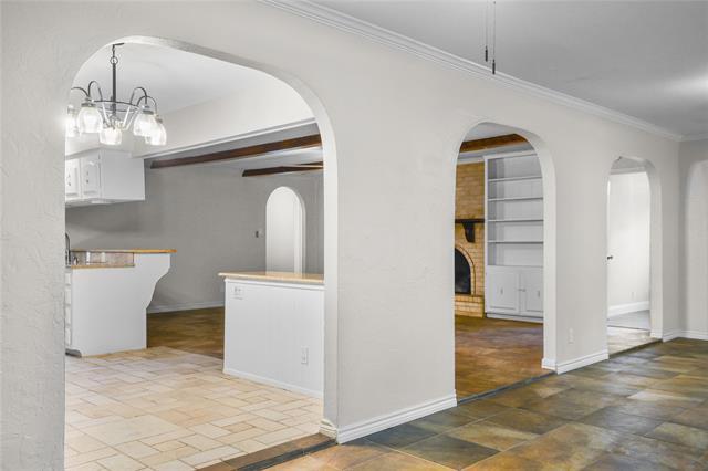 Building Photo - 613 Overland Trail