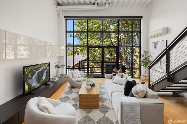 Building Photo - 1Bd/1.5Ba Seattle Condo