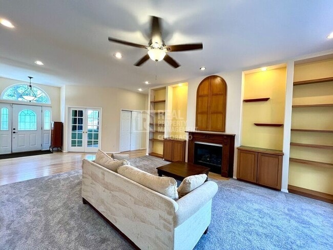 Building Photo - 1550 Capadaro Ct