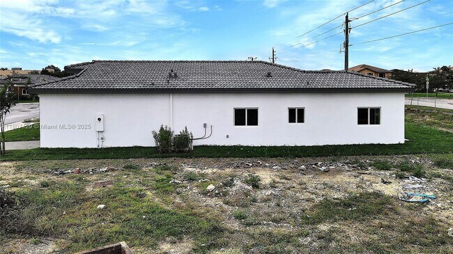 Building Photo - 24062 SW 116th Ct