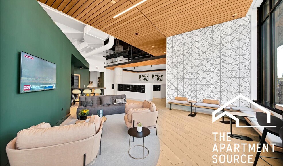 Building Photo - 2155 N Elston Ave