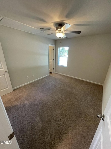 Building Photo - 1028 Peony Ln