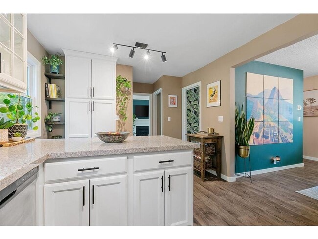 Building Photo - 1620 Winnetka Ave N