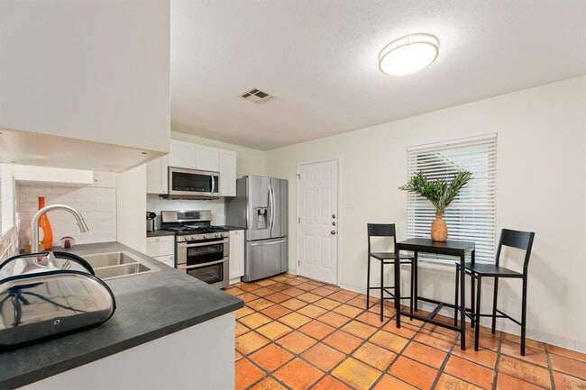 Building Photo - 8001 Brockman St