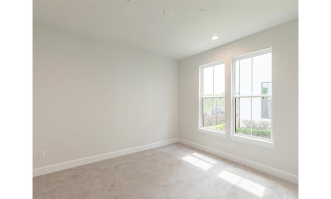 Building Photo - 2802 Grand Fountains Dr