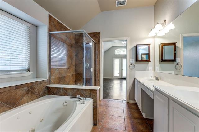 Building Photo - 15858 Durango Dr