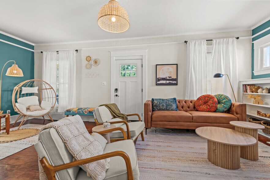 Building Photo - 808 Carrick St