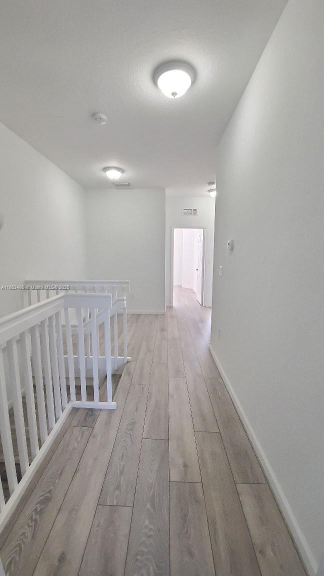 Building Photo - 265 Las Brisas Cir