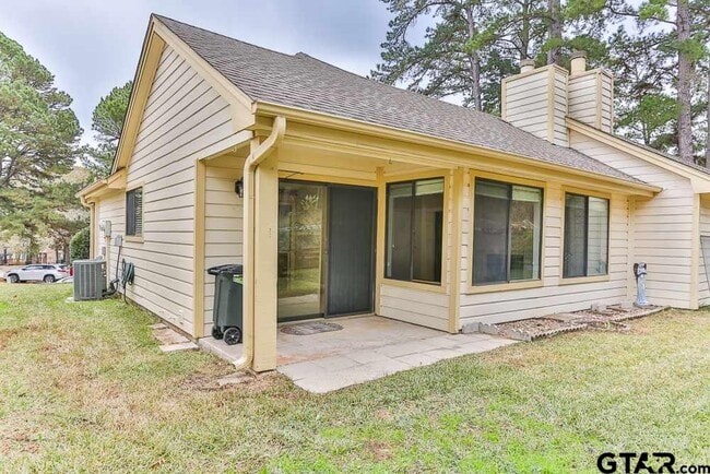 Building Photo - 1767 Eaglewood Drive