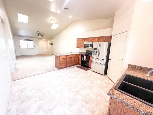 Building Photo - 3183 S Ragen Dr