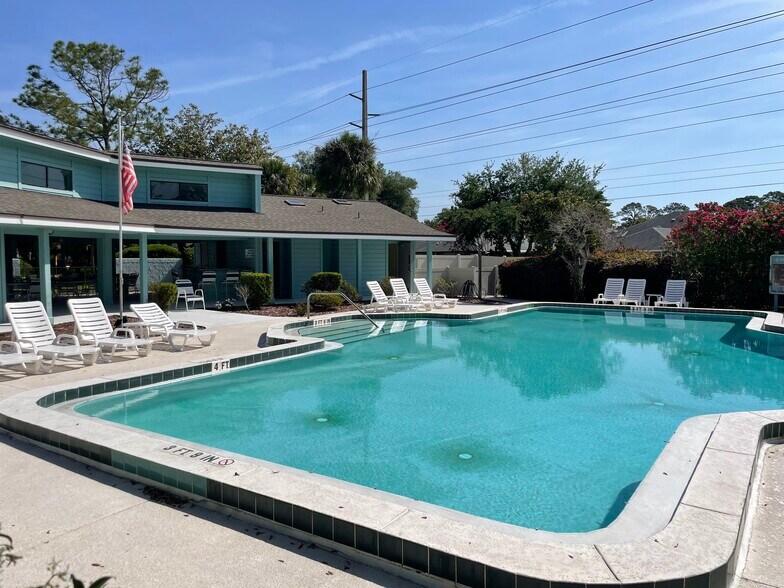 Building Photo - 806 Marsh Cove Pl