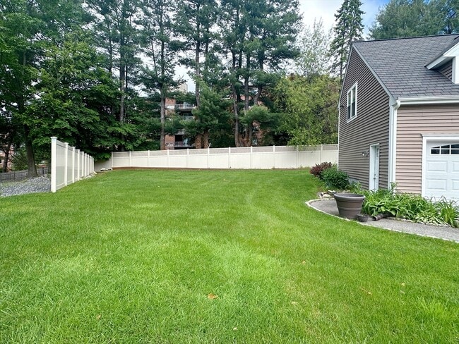 Building Photo - 5 Reservoir Ridge Rd