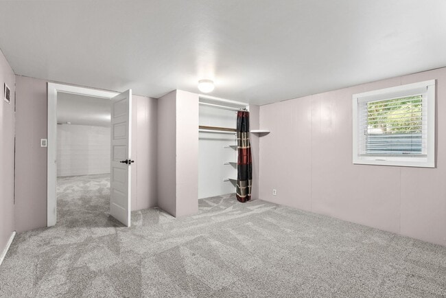 Building Photo - Beautiful South Perry Home