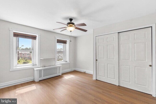 Building Photo - 345 W Mt Pleasant Ave