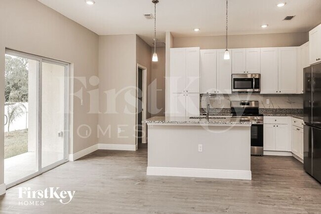 Building Photo - 1282 Amelia Ave SW