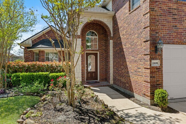 Building Photo - 20698 Oakhurst Meadows Dr