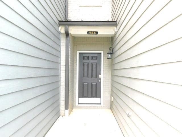 Building Photo - 268 Stone Park Dr