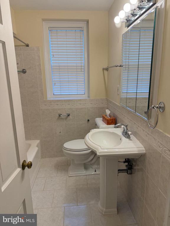 Building Photo - 3930 Langley Ct NW