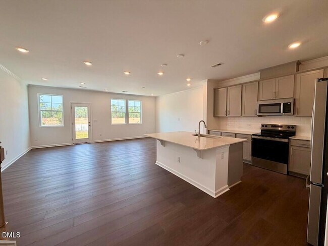 Building Photo - 134 Blossom Fld Wy