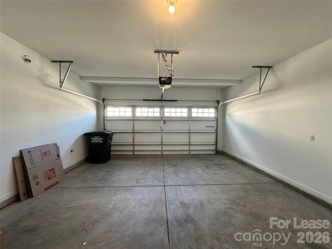 Building Photo - 13010 Rover St
