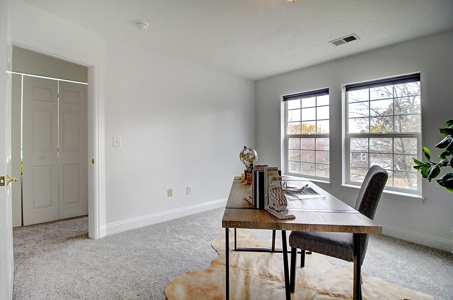 Building Photo - 2077 S Grant St