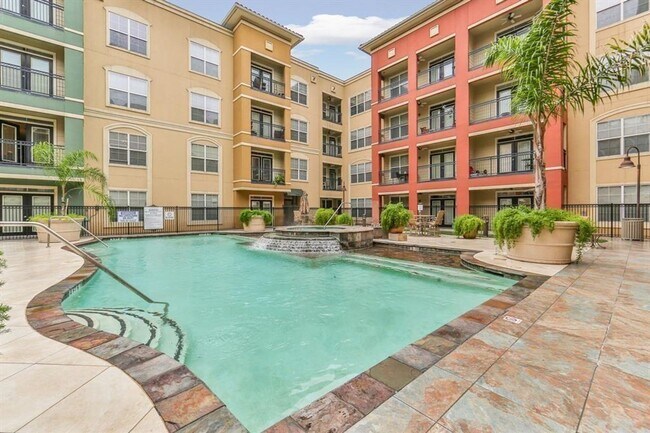 Building Photo - Beautiful 1st Floor Corner Condo – Modern ...
