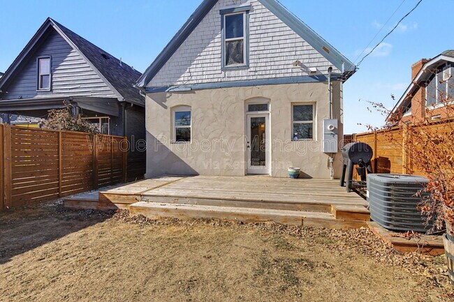 Building Photo - 3116 N Elizabeth St