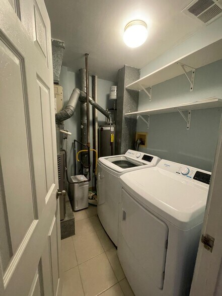 Building Photo - 1205 Kenzie Dr