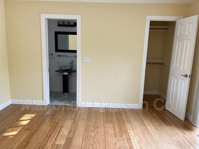 Building Photo - 5702 Hatchery Ct