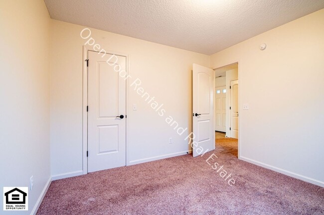 Building Photo - 12595 Shearwater Run