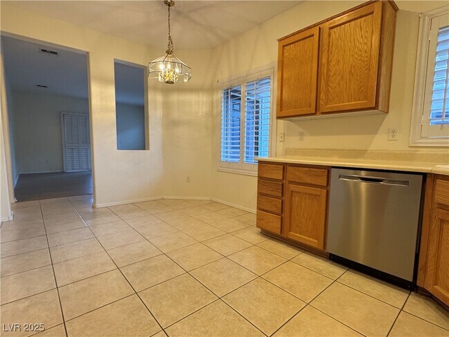 Building Photo - 3025 Seaford Peak Dr