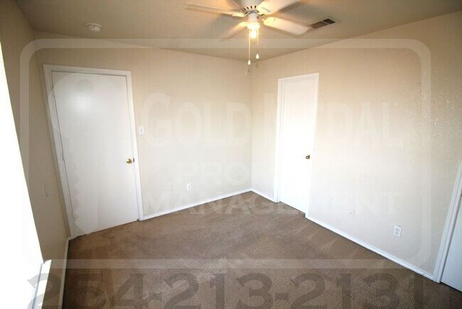 Building Photo - 1708 Spring Rose Cir