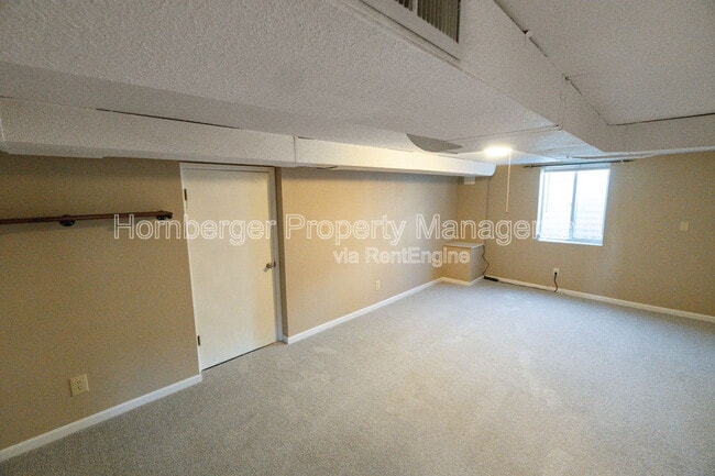 Building Photo - 2527 W Walton Ave