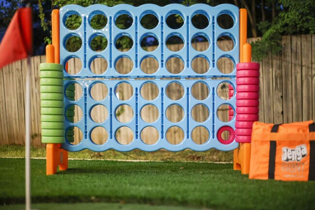 Building Photo - 5410 King Richard St