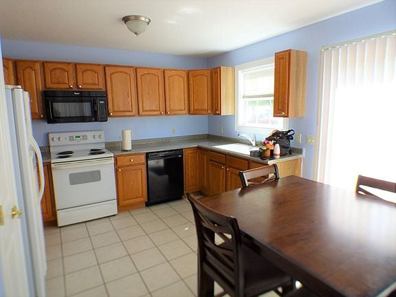 Building Photo - 1 US-1