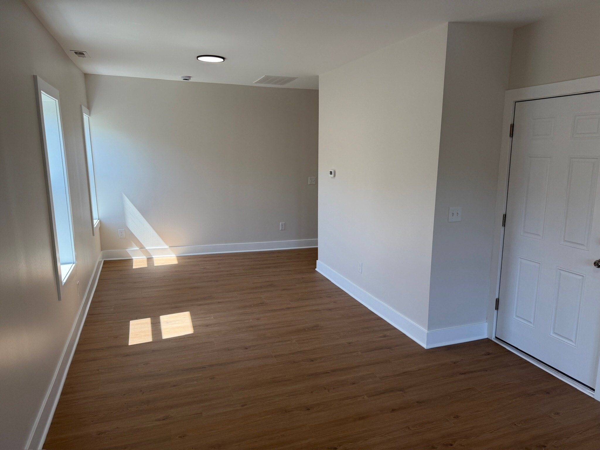 dining area - 202 Vermont St