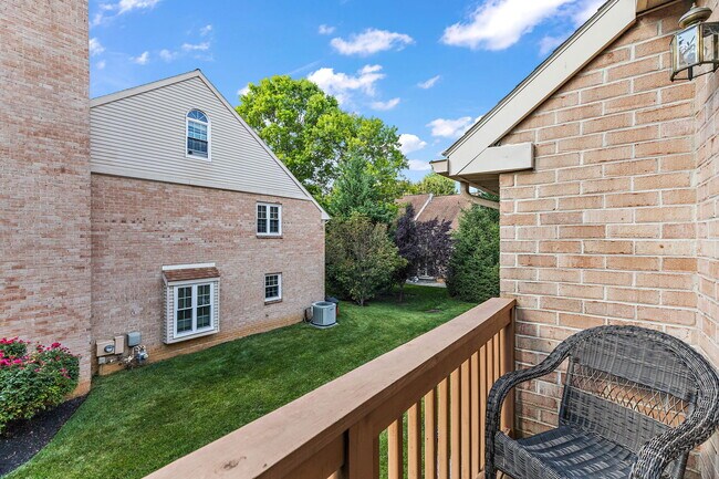 Building Photo - 38 Rampart Dr