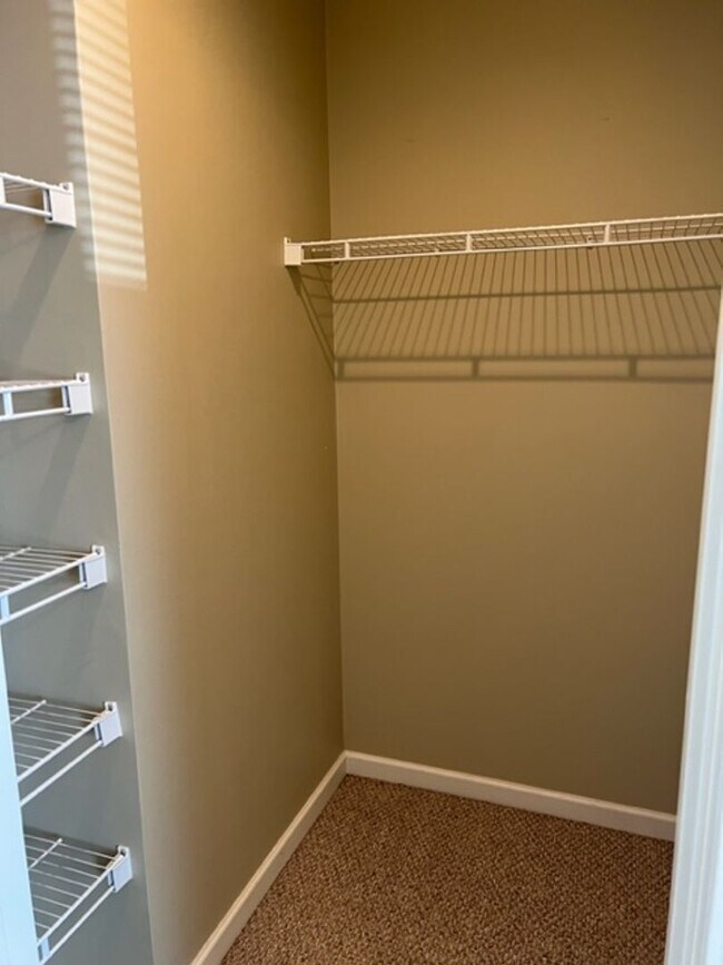 Building Photo - 79 Trimmer Trail