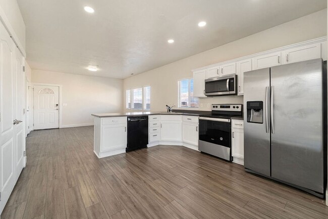 Building Photo - 13528 Venicia Way