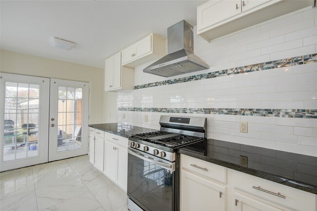 Building Photo - 4427 Waterfall Way