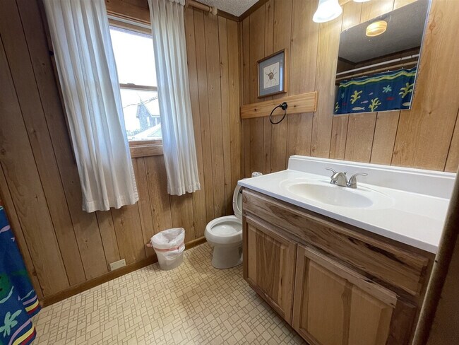 Building Photo - 57144 Lighthouse Rd