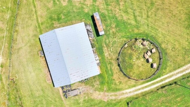 Building Photo - 333 GA-11