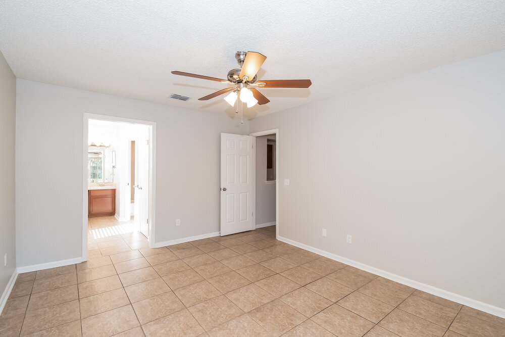 Building Photo - 10827 Carrington Ct