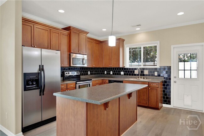 Building Photo - 127 Acapella Ave
