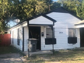 Building Photo - 3 Bed 2 Bath house