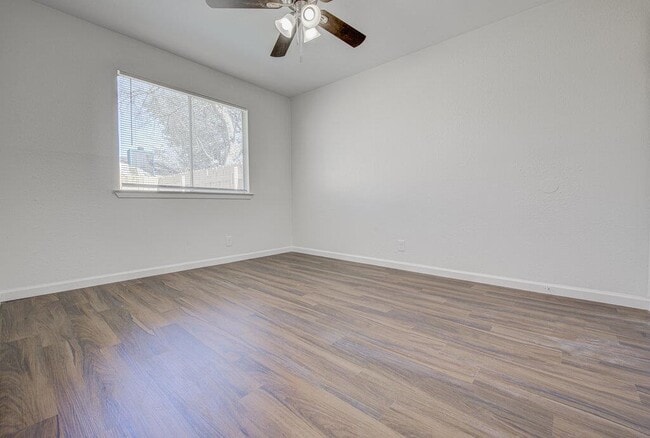 Building Photo - 1306 Bonnie Brae St